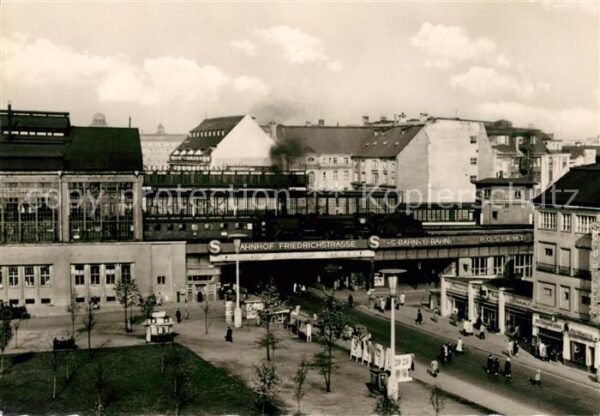 Berlin Bahnhof Friedrichstrasse