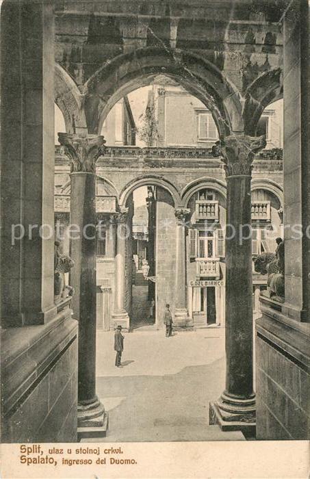 Split Spalato Dom Eingang