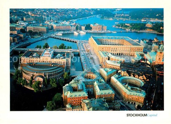 Stockholm Kgl Schloss mit Parlamentsgebäude Flieg