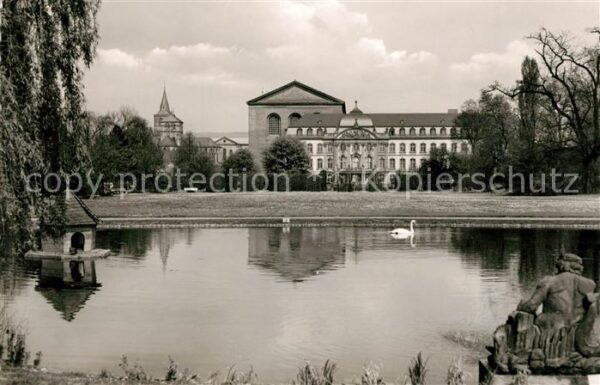 Trier Moselpartie Kurfürstl Palais und Basili