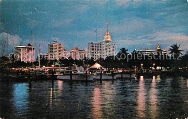 Miami Florida Skyline Nachtaufnahme