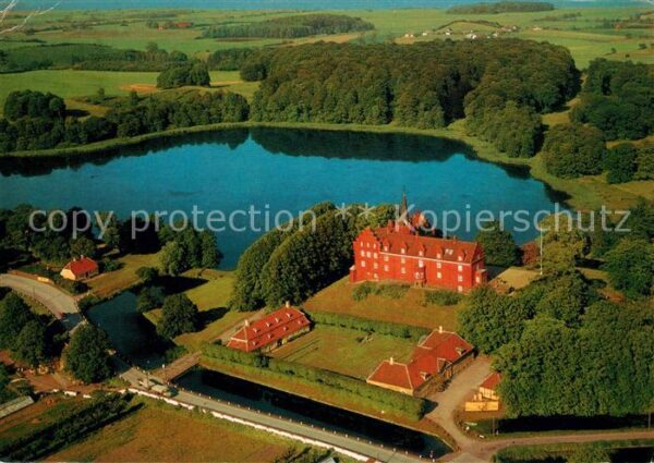 Langeland Daenemark Fliegeraufnahme Tranekaer Schloss