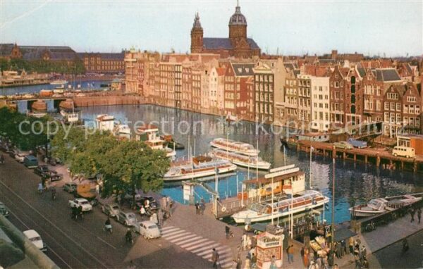 Amsterdam Niederlande Hafen und Grachten