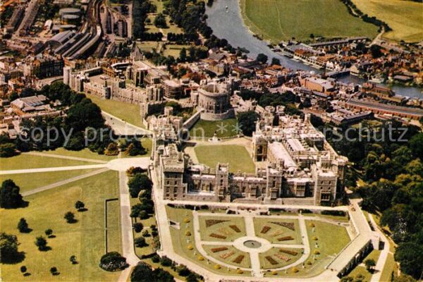 London Windsor Castle Round Tower Lower Ward S