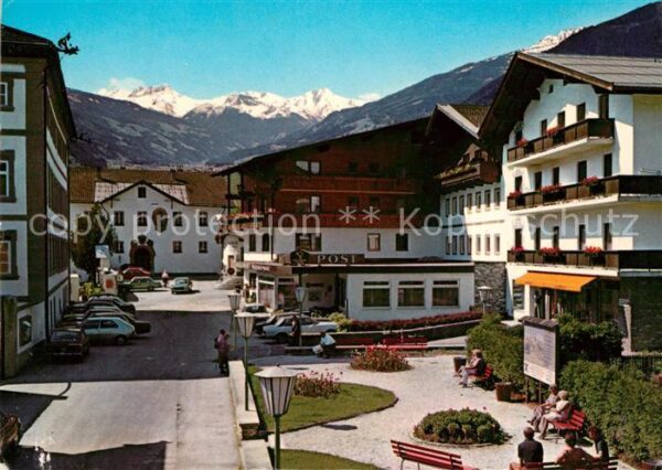 Fuegen Dorfplatz