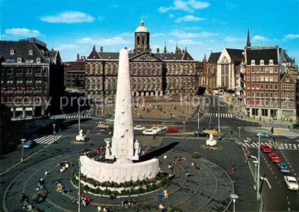 Amsterdam Niederlande Dam met Koninklijk Paleis en Nationaal
