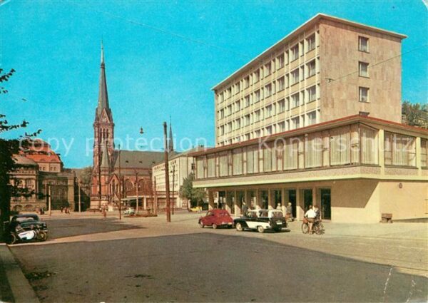 Karl-Marx-Stadt Blick zum Theaterplatz Kirche