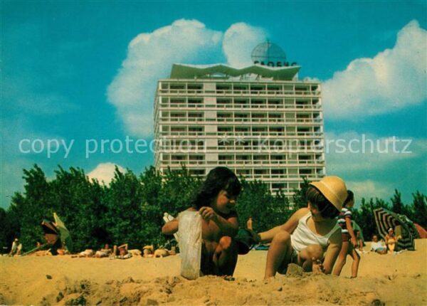 Nessebar Nessebyr Nessebre Hotel Globus Kinder am Strand Sonnenküs