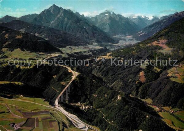 Innsbruck Europabrücke Fliegeraufnahme