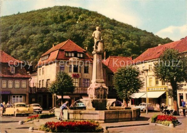Suhl Thueringer Wald Waffenschmiede Denkmal Blick zum Domber