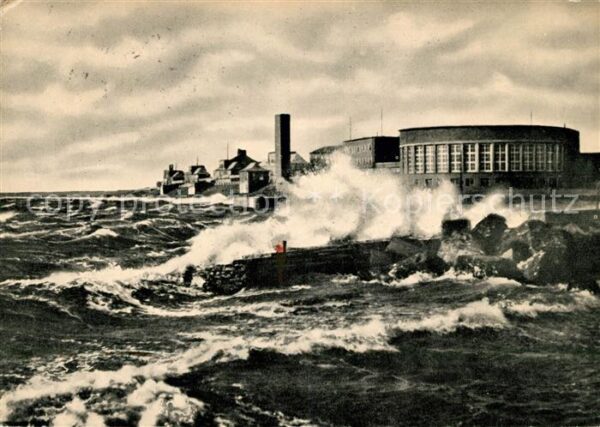 Wilhelmshaven Strandhalle bei Sturmflut Nordseebad