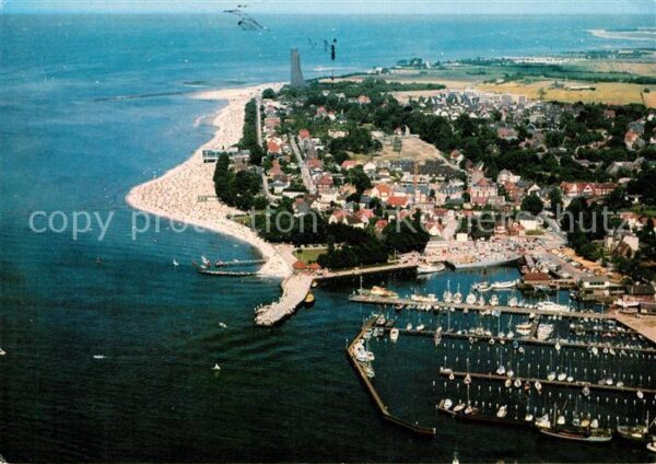 Laboe Fliegeraufnahme mit Marine Ehrenmal