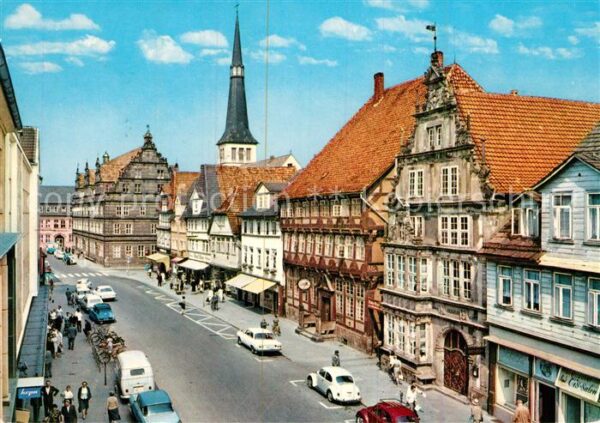 Hameln Weser Osterstrasse mit Museum und Hochzeitsha