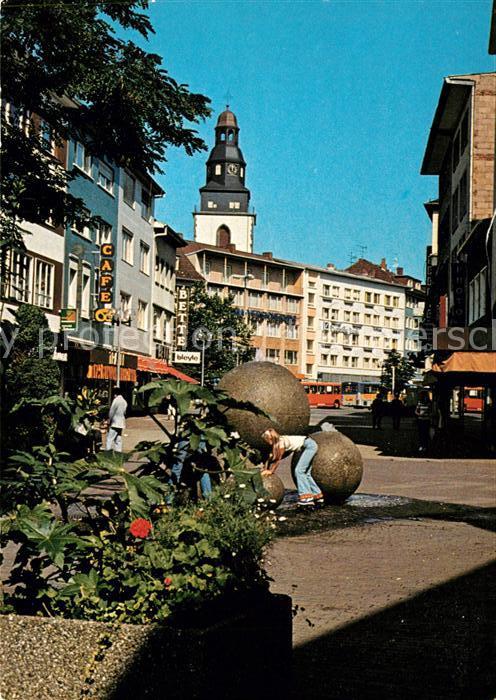 Giessen Lahn Fussgängerzone mit Stadtkirche Brunnen