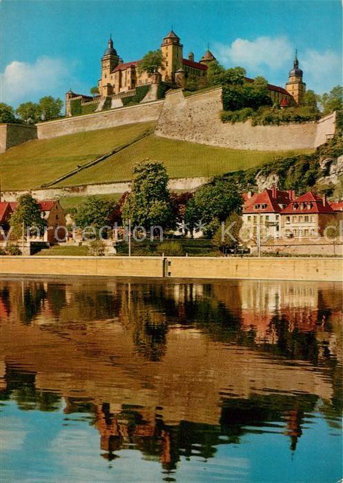 Wuerzburg Blick über den Main auf Festung Marienb
