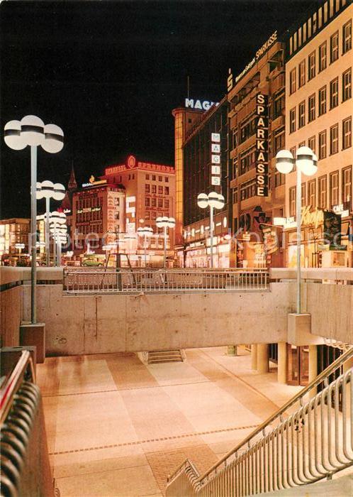 Hannover Blick in die nächtliche Bahnhofstrasse
