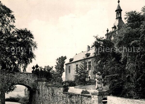 Ecaussinnes-Lalaing Une vue du Chateau-Fort
