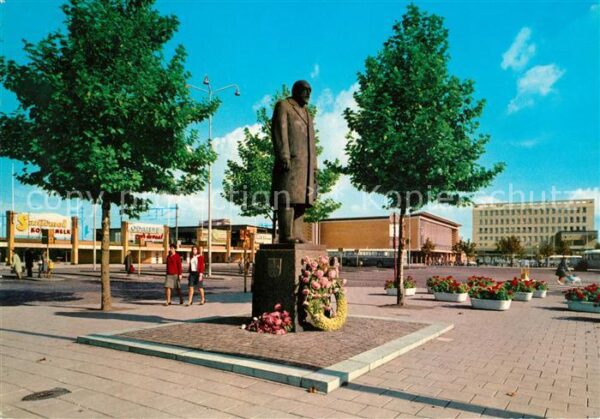 Eindhoven Netherlands Standbeeld Dr. Philips Station
