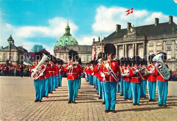 Leibgarde Wache Vagtparaden pa Amalienborg