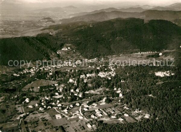 Badenweiler Kurort im Schwarzwald Fliegeraufnahme