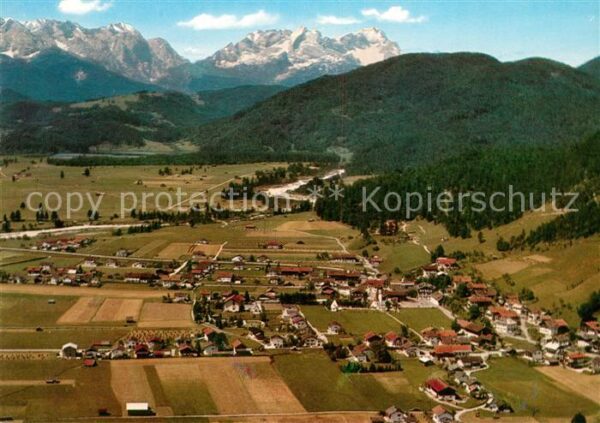 Wallgau Fliegeraufnahme mit Wetterstein und Zug