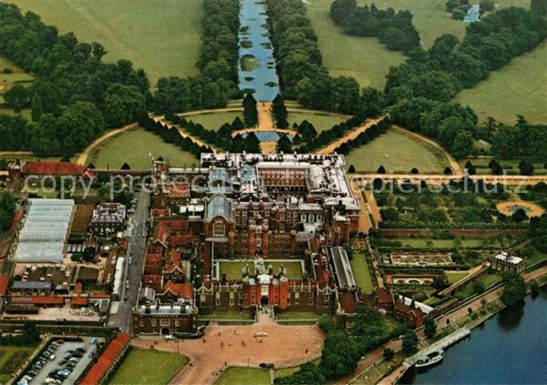 London Fliegeraufnahme Hampton Court Palace