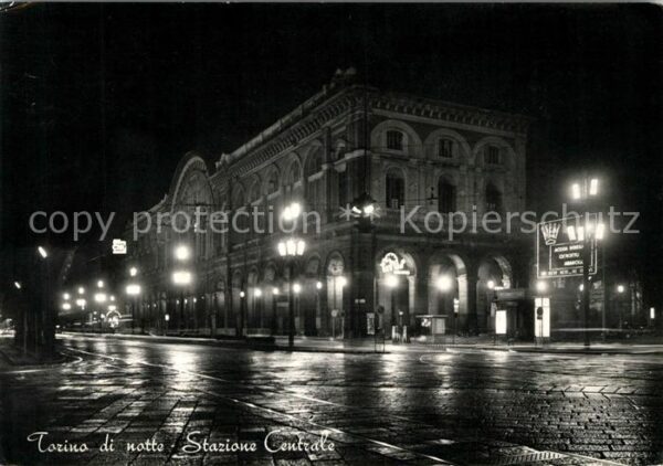 Torino Hauptbahnhof Nachtaufnahme