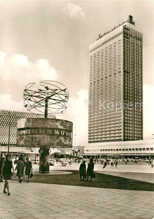 Berlin Alexanderplatz Urania Weltzeit Uhr Hote