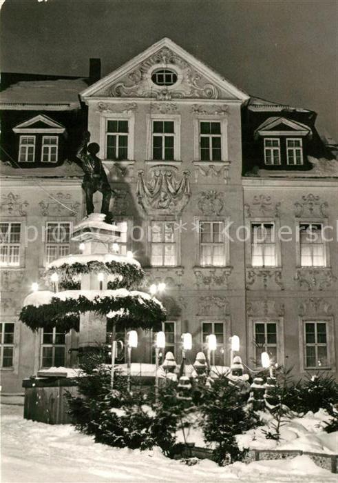 Schneeberg Erzgebirge Bergmannsbrunnen zur Weihnachtszeit