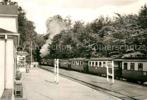 Heiligendamm Ostseebad Bahnhof mit Bäderbahn