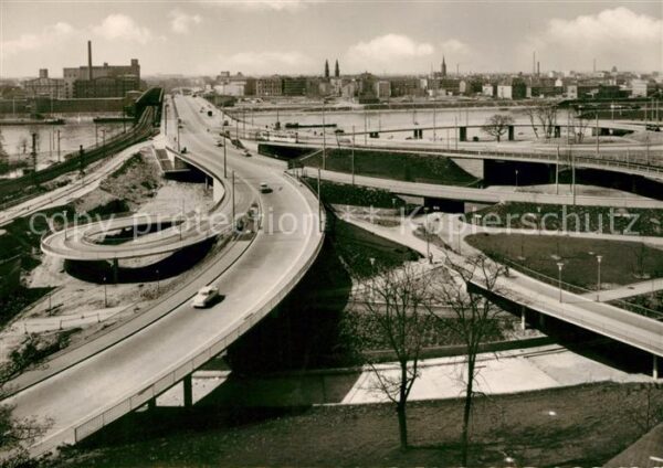 Mannheim mit Ludwigshafen Neue Rheinbrücke
