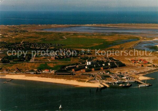 List Sylt Fliegeraufnahme mit Hafen und Ort