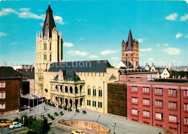 Koeln Rhein Rathaus mit Rathausturm und St Martin