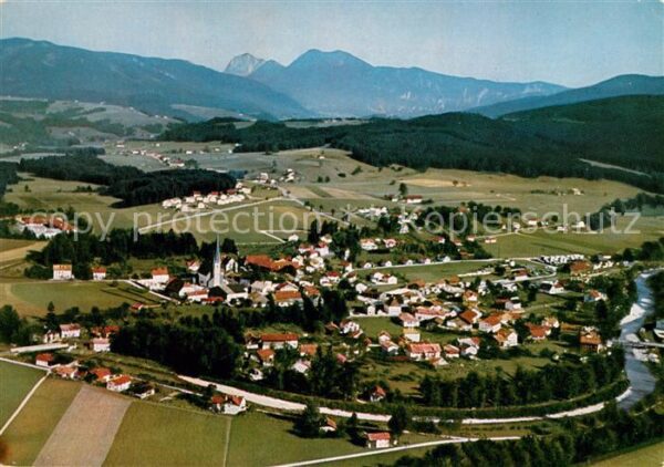 Siegsdorf Oberbayern Fliegeraufnahme mit Staufen und Zwiesel