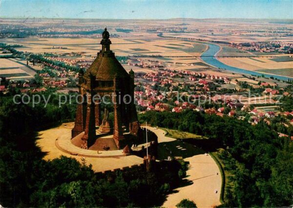 Porta Westfalica Fliegeraufnahme mit Kaiser Wilhelm Denk