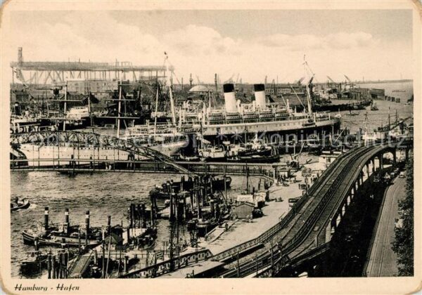 Dampfer Oceanliner Hamburg Hafen