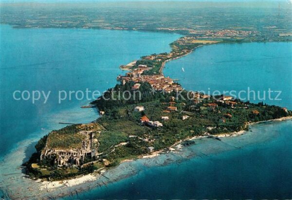 Sirmione Lago di Garda Fliegeraufnahme Halbinsel