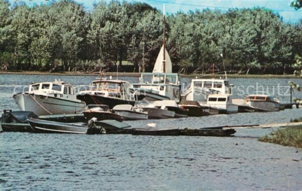 New Brunswick Nouveau Brunswick Boating on the River Oromocto