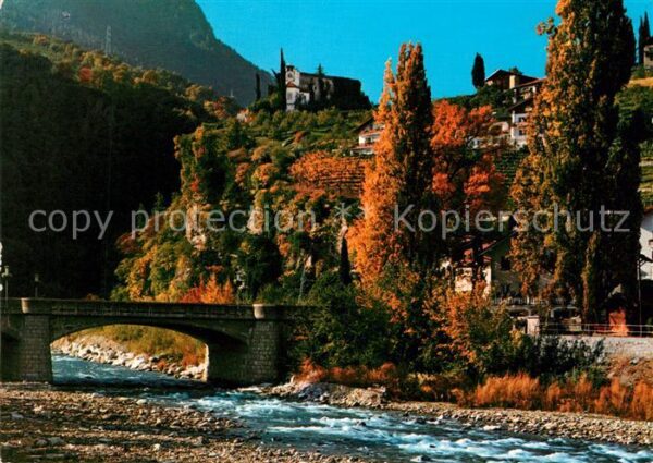 Lana Meran Schloss Braunsberg Uferpartie am Fluss
