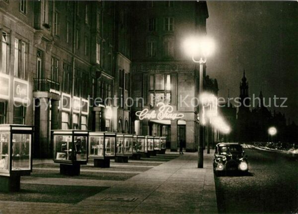 Dresden Altmarkt Nachtaufnahme Cafe Prag