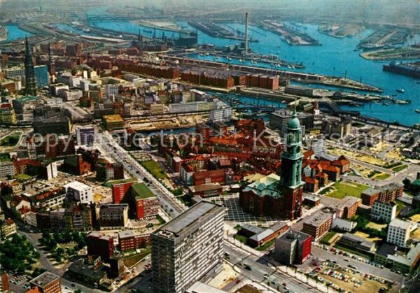 Hamburg Fliegeraufnahme Michel Hafen Ost West S