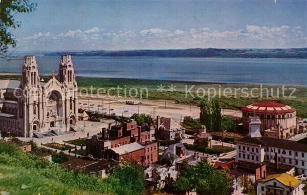 Ste Anne de Beaupre Vue generale Eglise