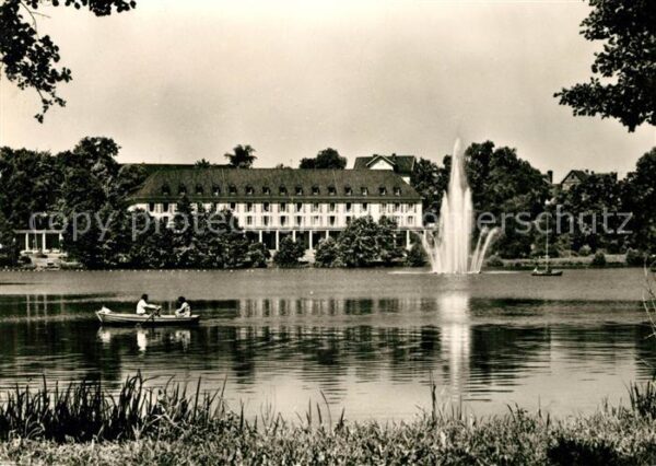 Bad Salzungen Kurhaus am Burgsee Bootfahren Fontäne