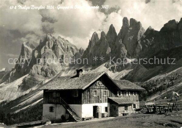 Rifugio Malga Brogles Brogleshuette Schutzhütte Dolomiten