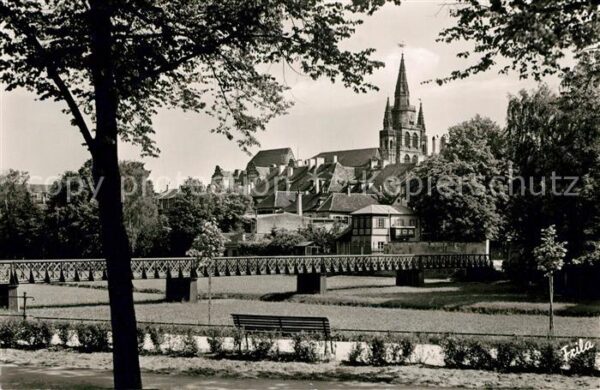 Ansbach Mittelfranken Blick zur Gumbertuskirche Brücke