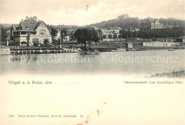 Huegel Essen Gesamtansicht vom jenseiten Ufer der Ru