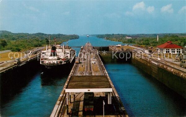 Schiffe Ships Navires Gatun Locks Panama Canal