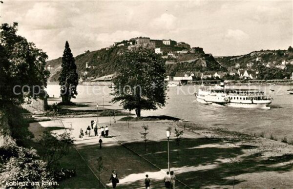 Koblenz Rhein Uferpromenade am Rhein Fähre
