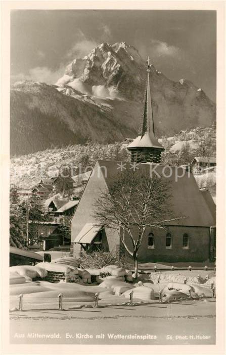 Mittenwald Bayern Ev Kirche mit Wettersteinspitze Winterl