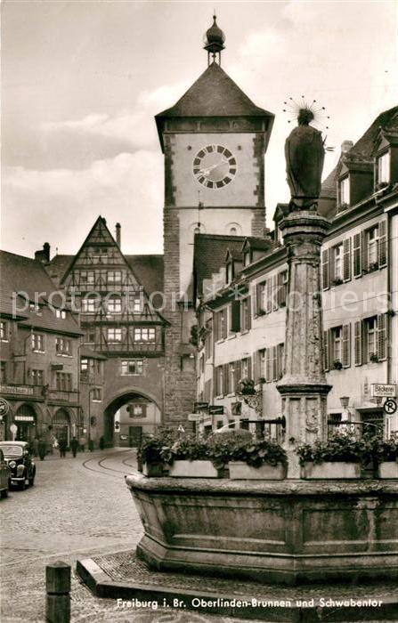 Freiburg Breisgau Oberlinden Brunnen und Schwabentor